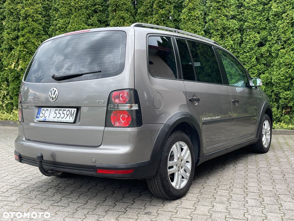 Volkswagen Touran 1.4 TSI Cross - 14