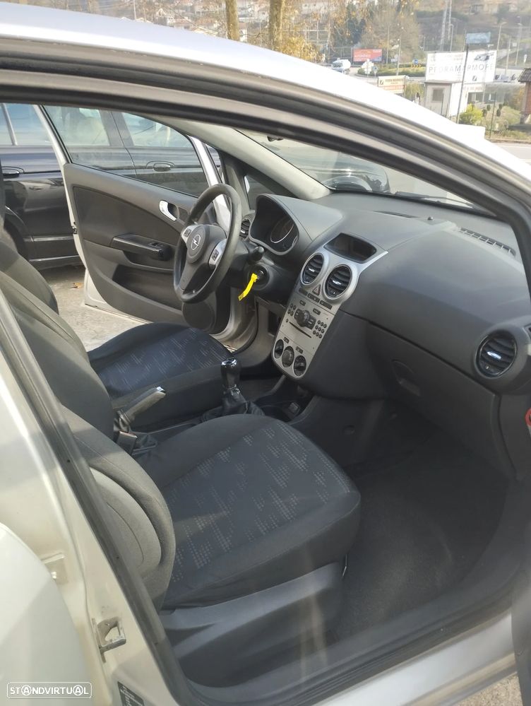 Opel Corsa 1.3 CDTI Enjoy 89g - 11