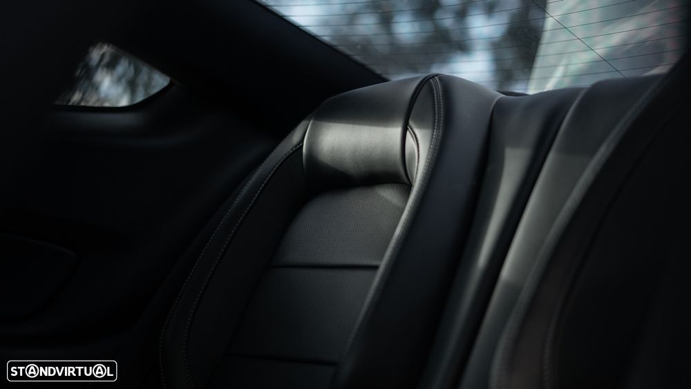 Ford Mustang 2.3i EcoBoost - 13