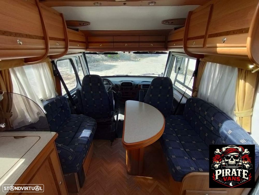 Mercedes-Benz Sprinter - 3