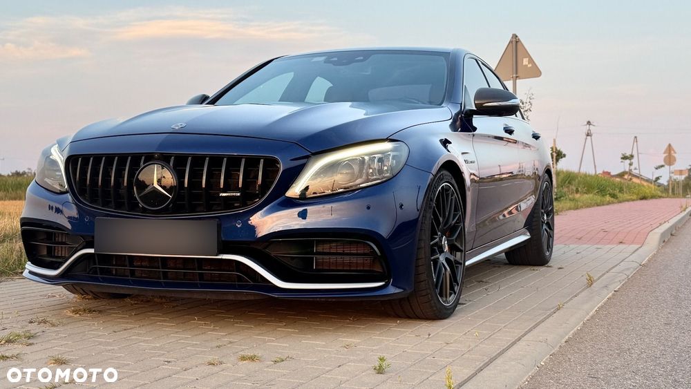 Mercedes-Benz Klasa C 63 S AMG 9G - 11