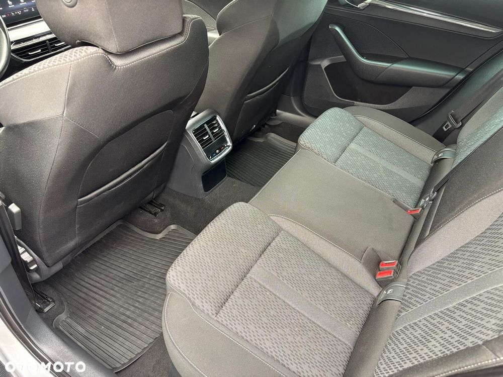 Skoda Octavia 2.0 TSI 4x4 Style DSG - 25