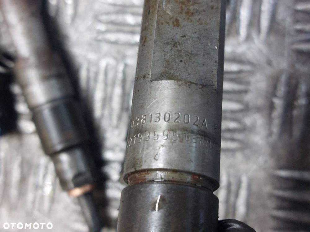 POMPA WTRYSKOWA + WTRYSKIWACZE AUDI A3 8L 1.9 TDI 038130107D 038130202B - 4