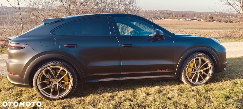 Porsche Cayenne - 2
