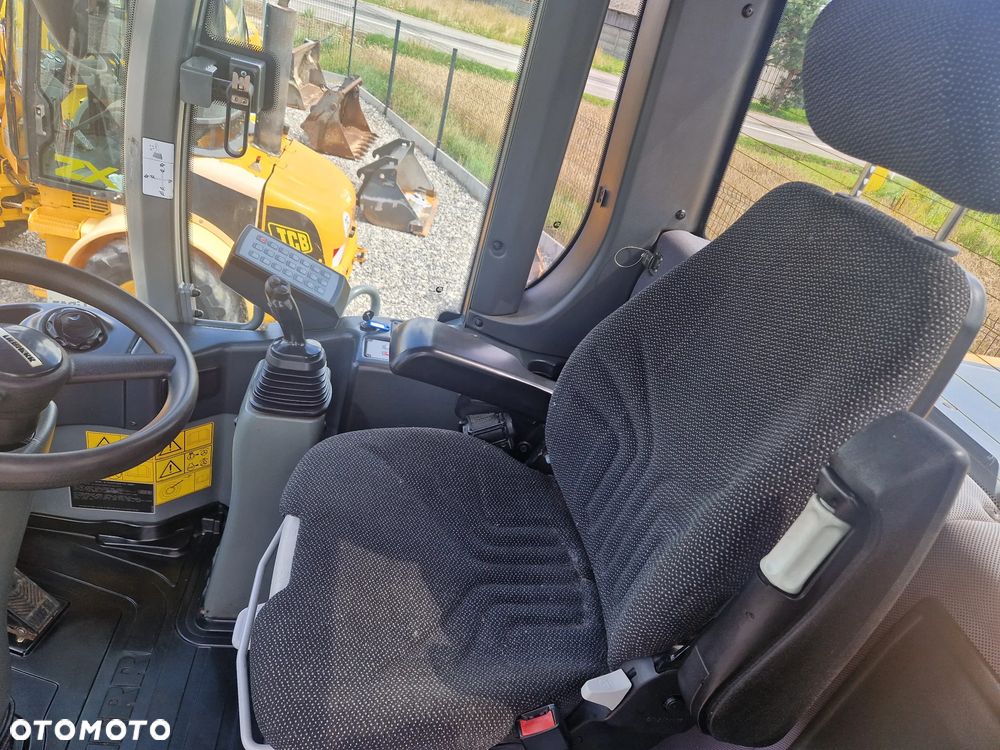 Liebherr L550 - 9