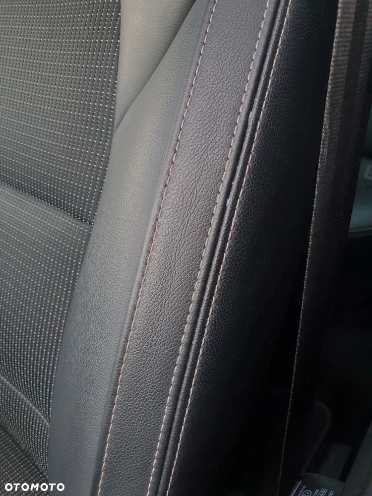 Kia Sportage 1.6 T-GDI Black Edition 2WD DCT - 23