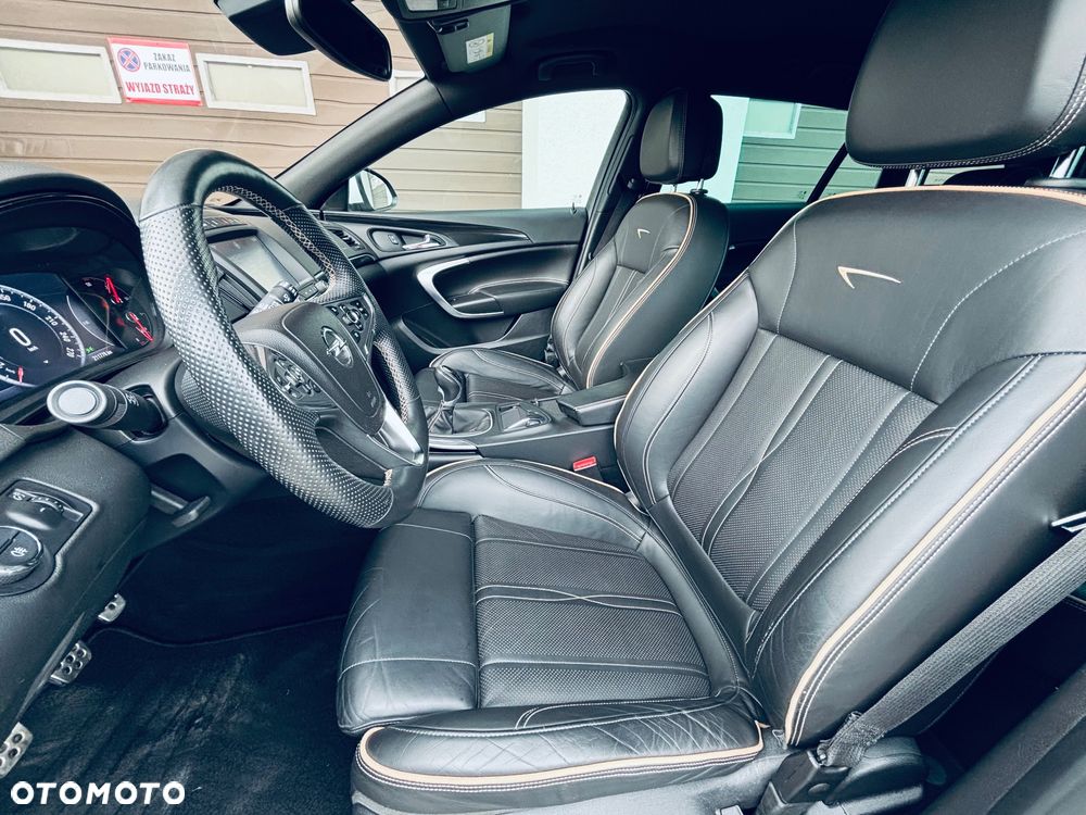 Opel Insignia - 10