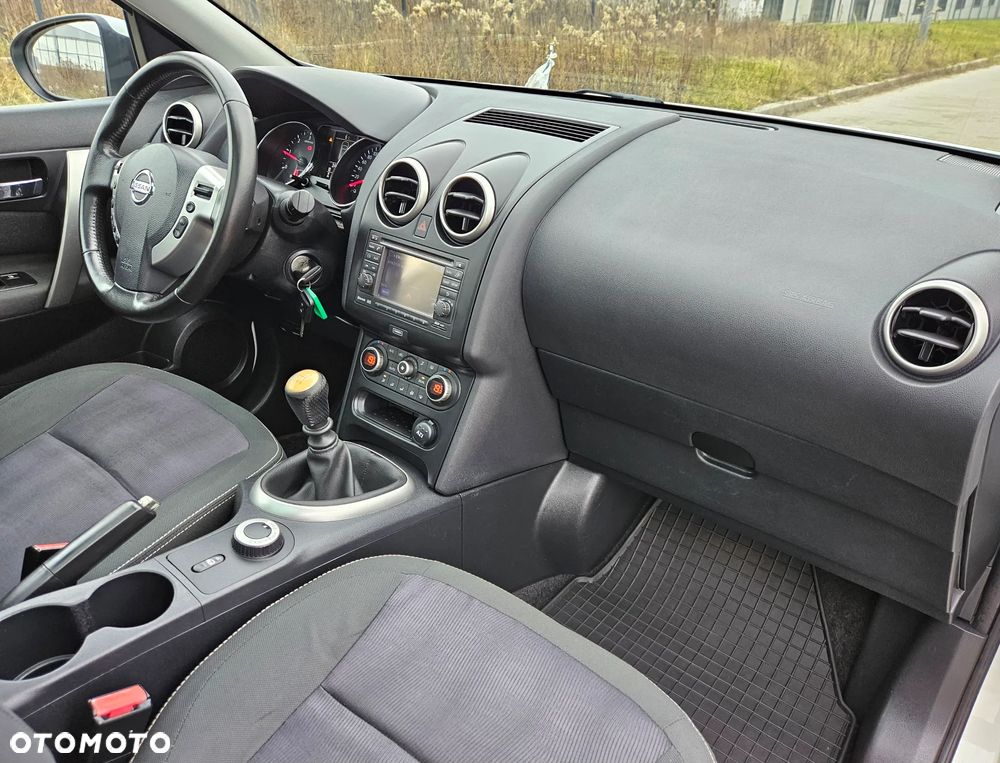 Nissan Qashqai 1.6 dCi 4 x 4 DPF Start/Stop I-Way - 9