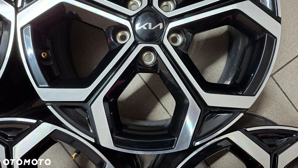 Felgi Aluminiowe 18 Kia Niro II 5x114.3 ET 52 - 9