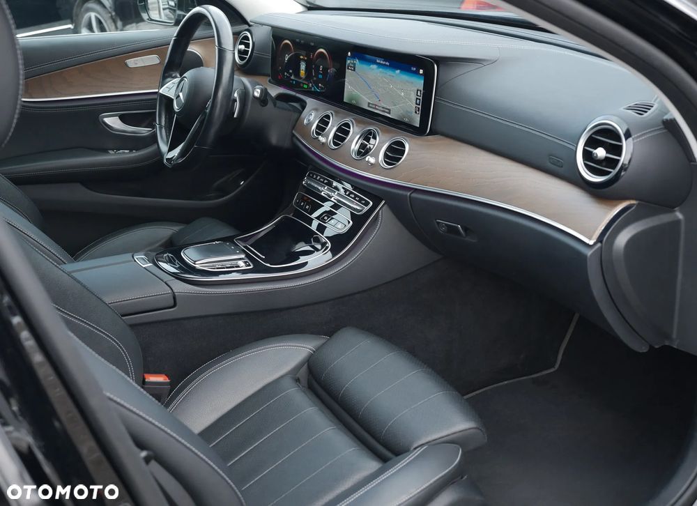 Mercedes-Benz Klasa E 300 de 9G-TRONIC Exclusive - 20