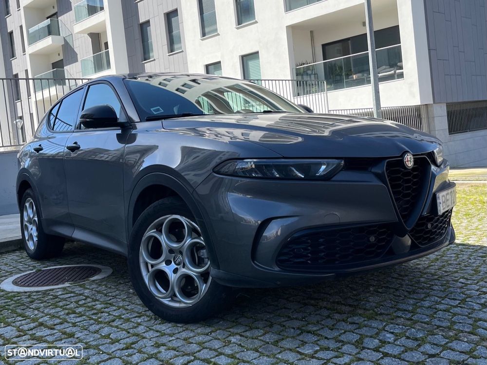 Alfa Romeo Tonale 1.3 Plug-In Hybrid Veloce e-AWD - 1