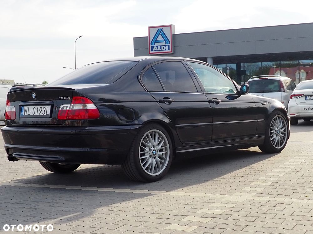 BMW Seria 3 330i - 8