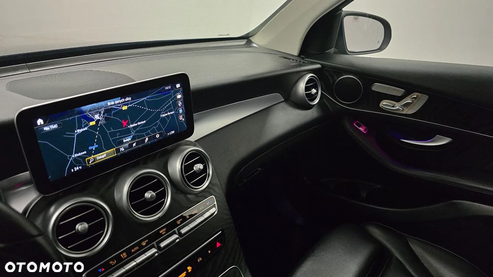 Mercedes-Benz GLC 300 de 4Matic 9G-TRONIC AMG Line Plus - 23