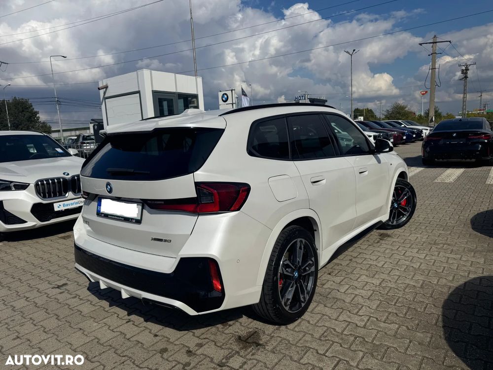 BMW iX1 xDrive30 - 2