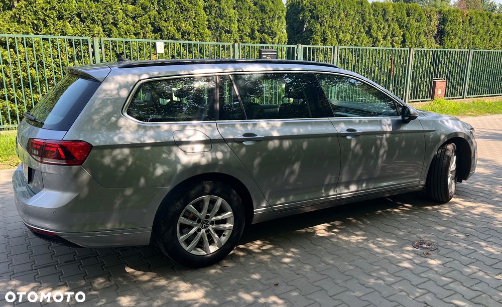 Volkswagen Passat Variant 1.5 TSI EVO Business DSG - 4