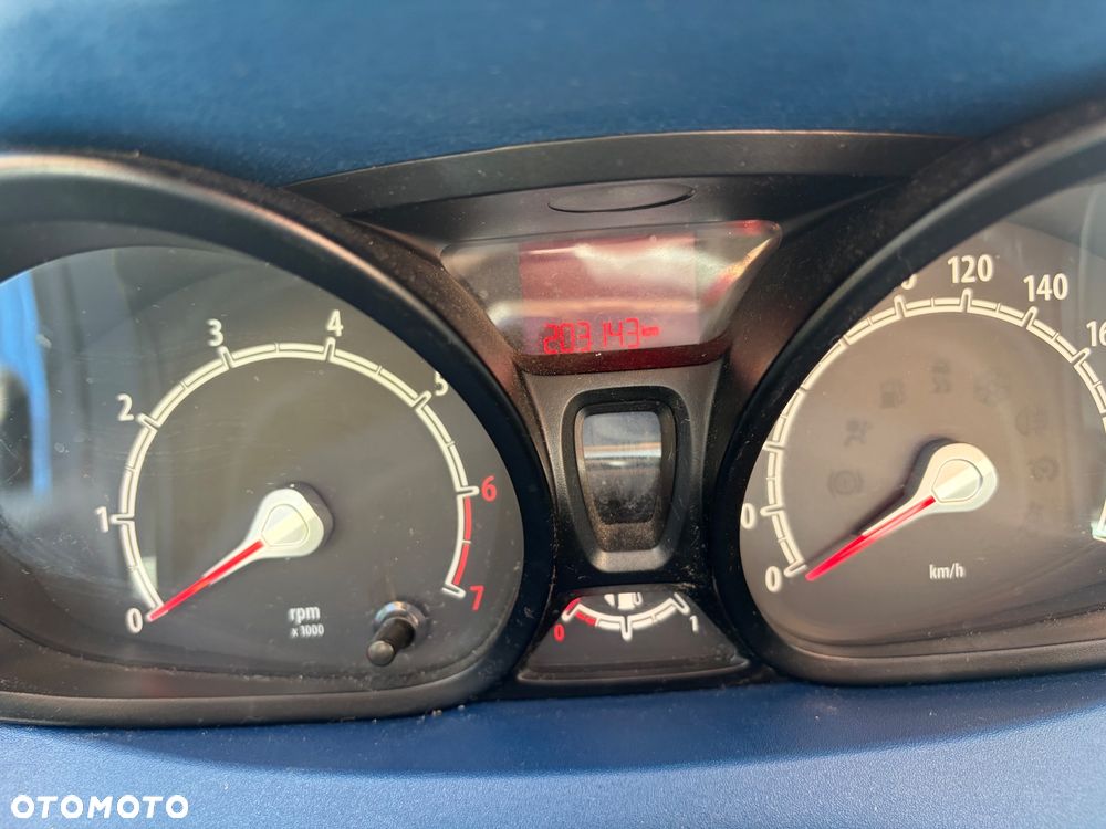 Ford Fiesta 1.25 Trend - 11