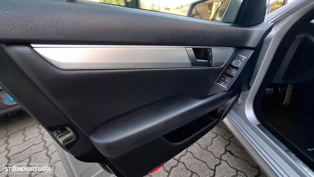 Mercedes-Benz C 200 CDI Avantgarde Edition - 26