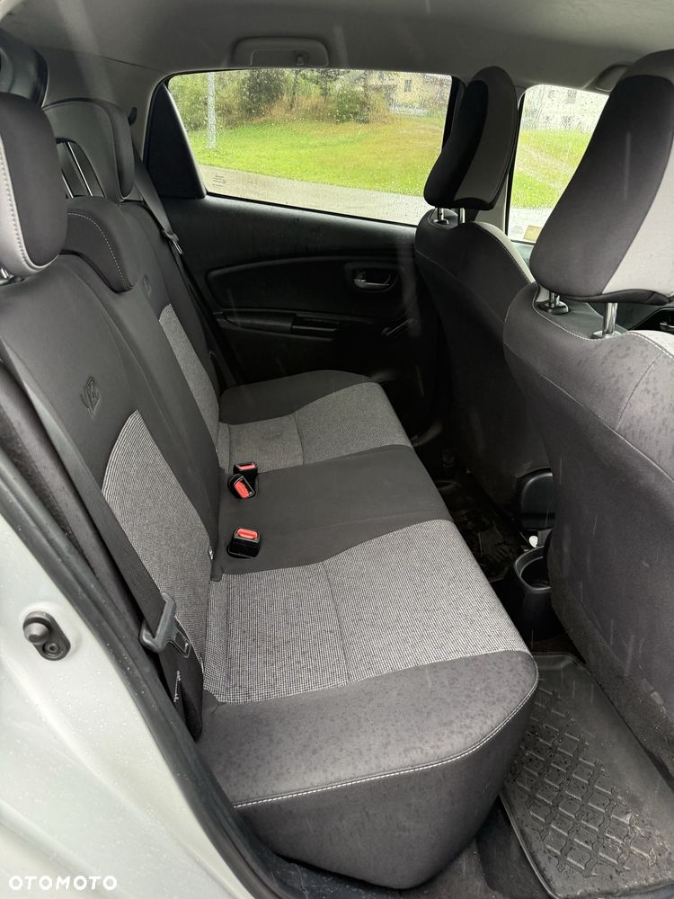 Toyota Yaris - 8