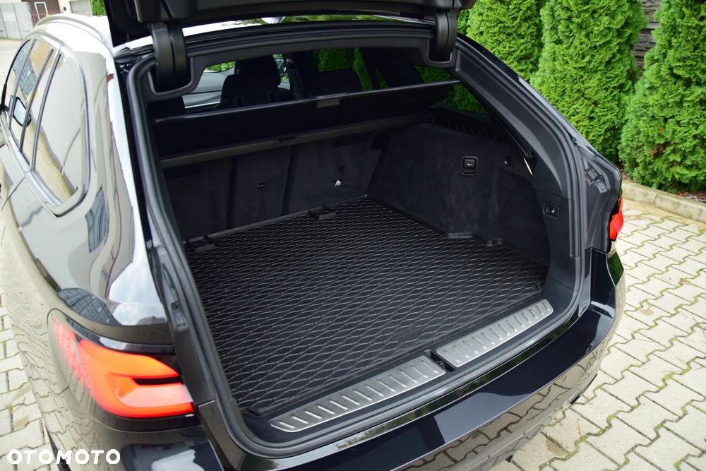 BMW Seria 5 520d xDrive M Sport sport - 11