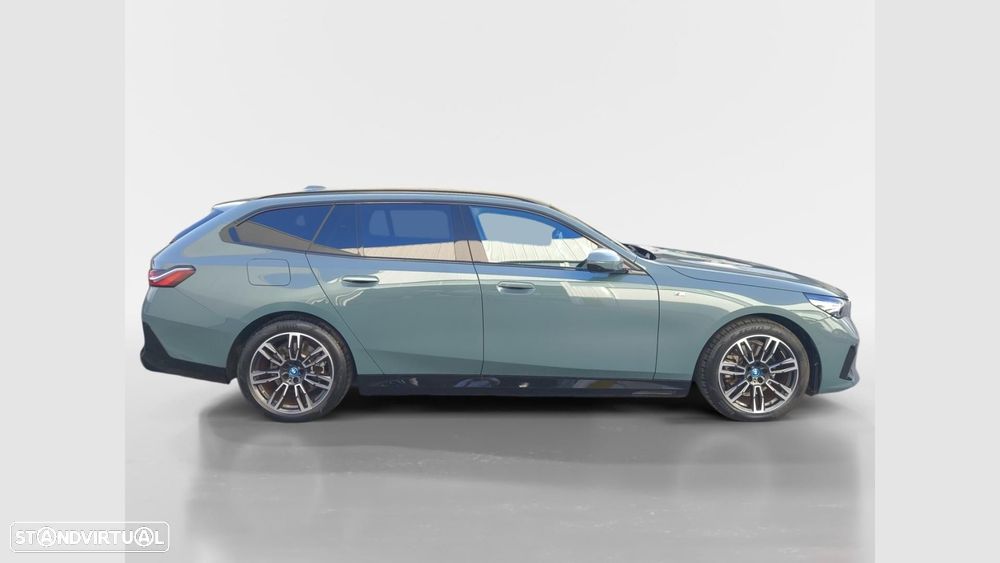 BMW 530 e Pack Desportivo M - 5