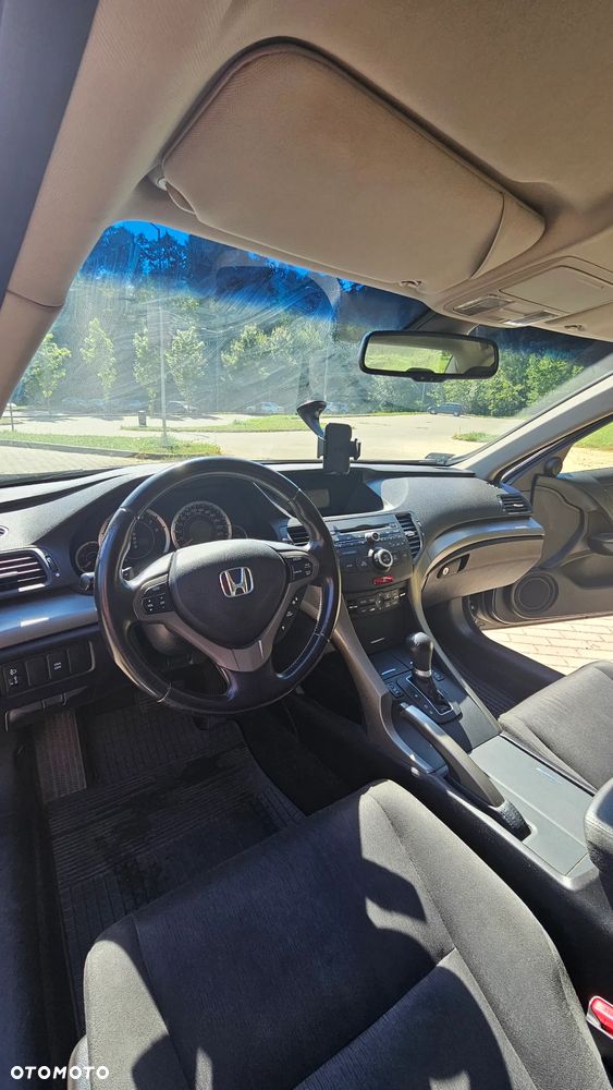 Honda Accord - 4