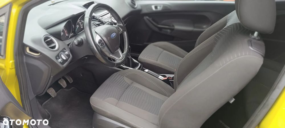 Ford Fiesta 1.0 EcoBoost STart-Stop Titanium - 12