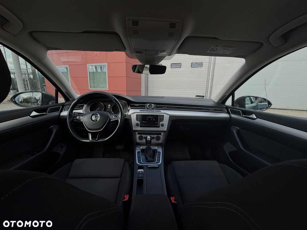 Volkswagen Passat - 3