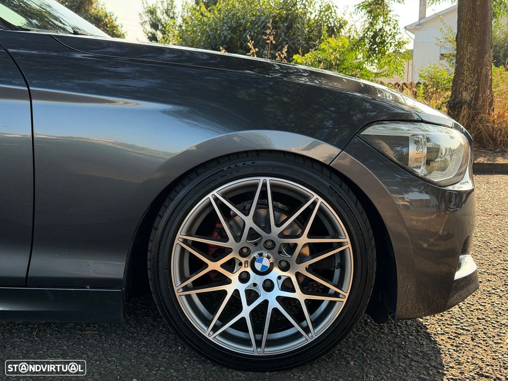 BMW 116 d EDynamics Line Sport — fotografia 10