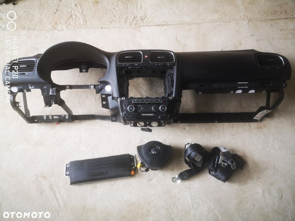 DESKA ROZDZIELCZA konsola kokpit pulpit poduszki airbag pasy KOMPLET ORYGINALNY VW GOLF 6 ORYGINAL GDYNIA - 1