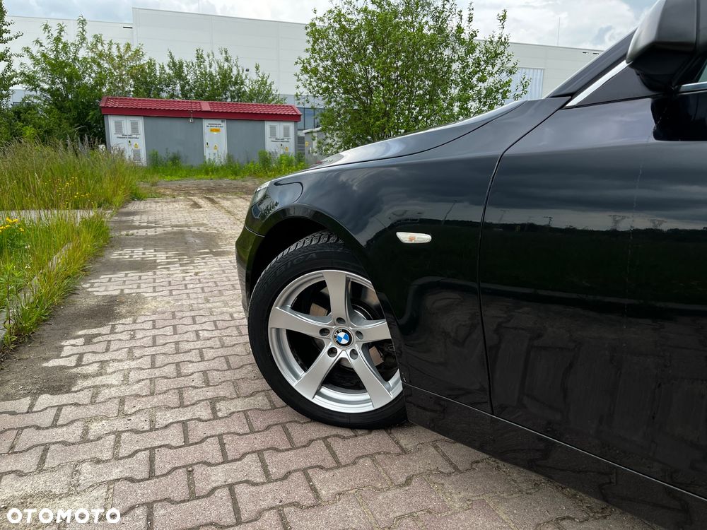 BMW Seria 5 523i - 15