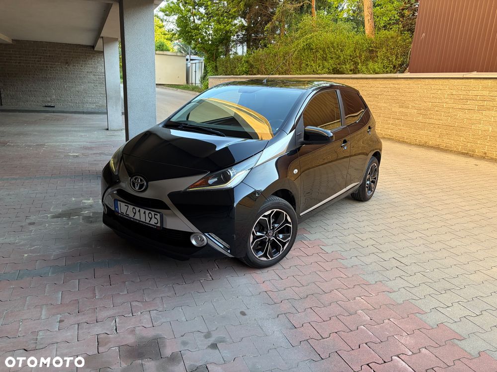 Toyota Aygo x-clusiv - 22