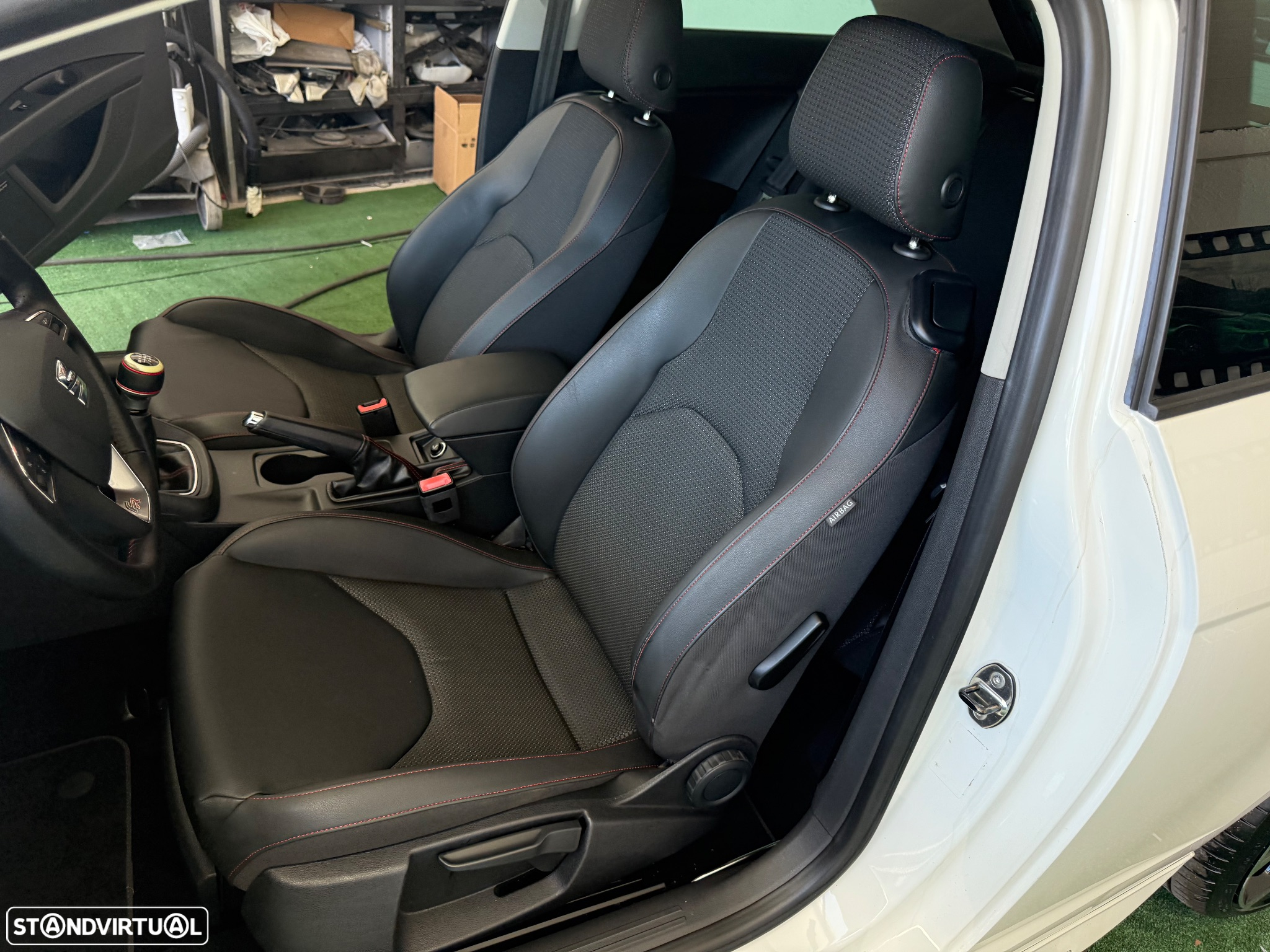 SEAT Leon SC 2.0 TDI FR S/S - 6