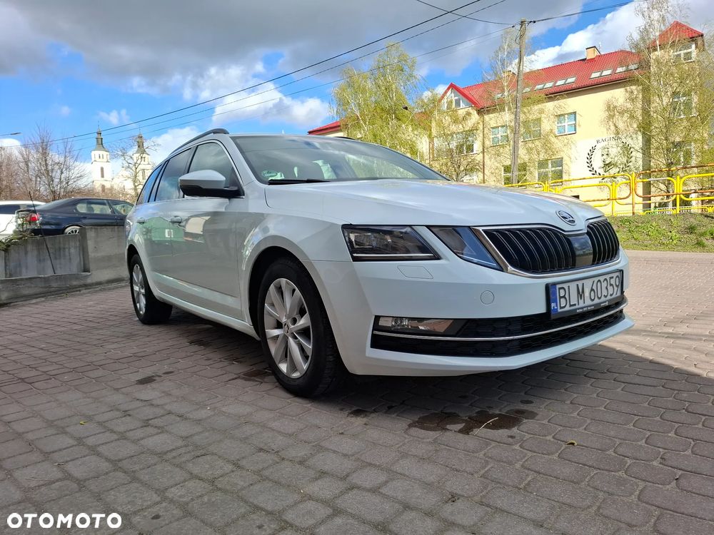 Skoda Octavia 1.6 TDI Premium Edition - 5