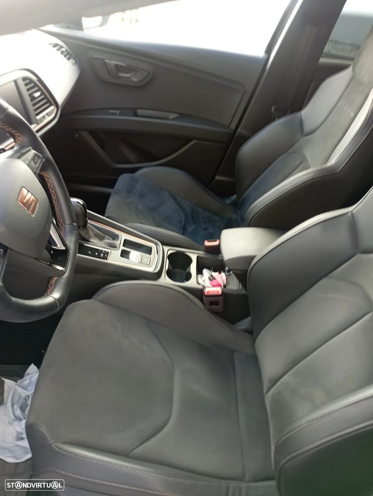 SEAT Leon ST 2.0 TSI S&S 4Drive DSG Cupra 300 Edition Carbon - 8