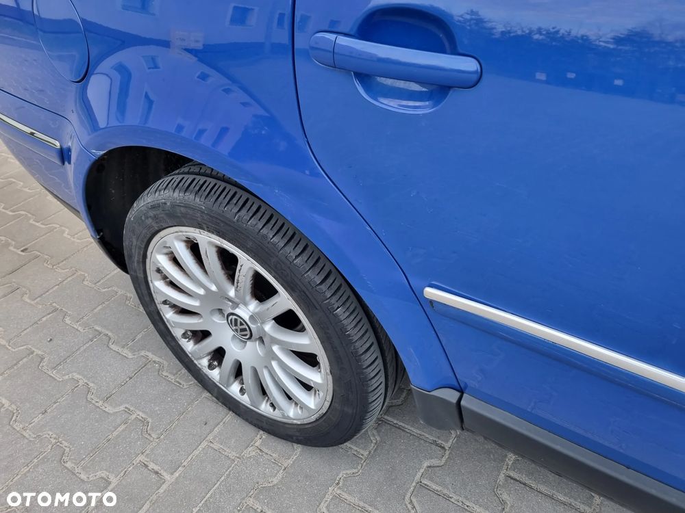 Volkswagen Passat - 23