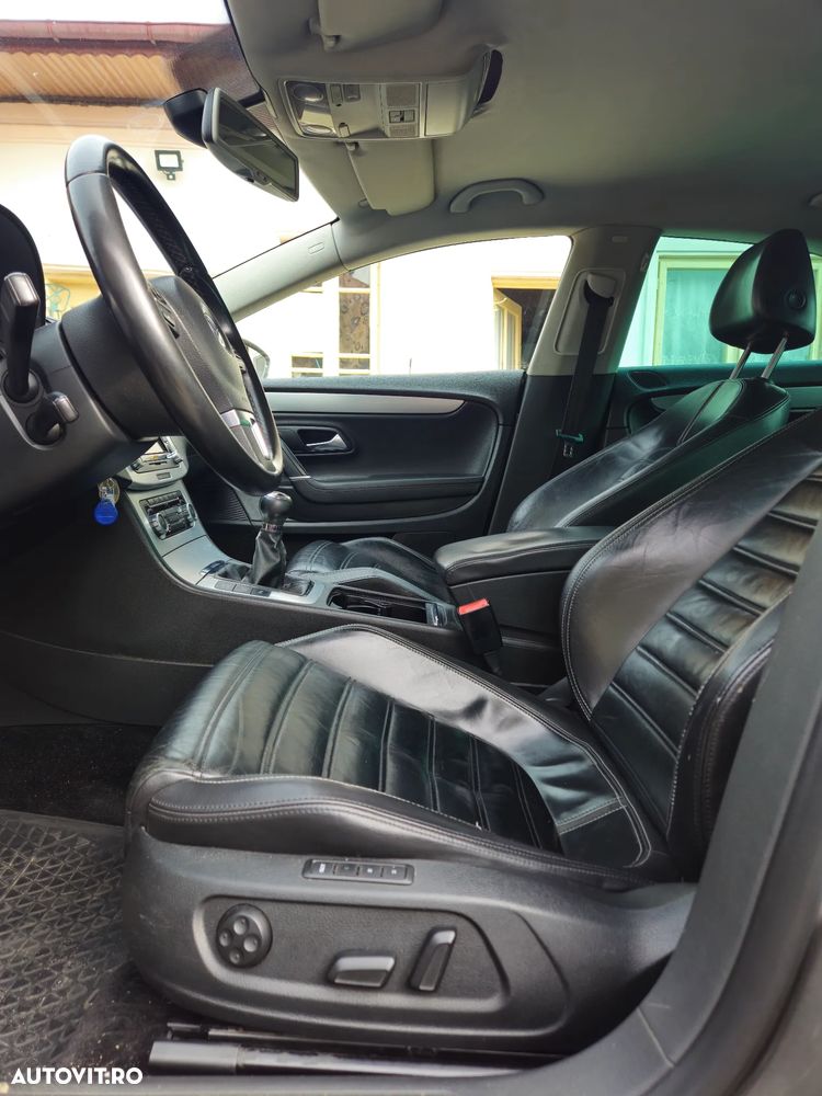 Volkswagen Passat CC - 19