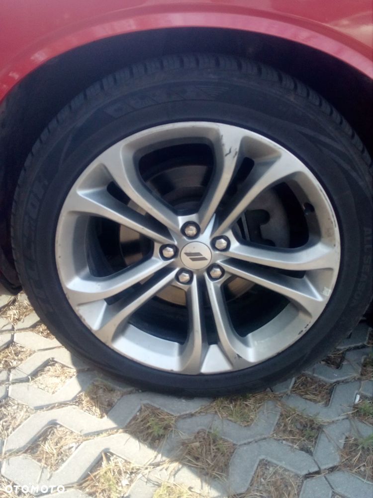 Dodge Challenger 5.7 R/T - 8