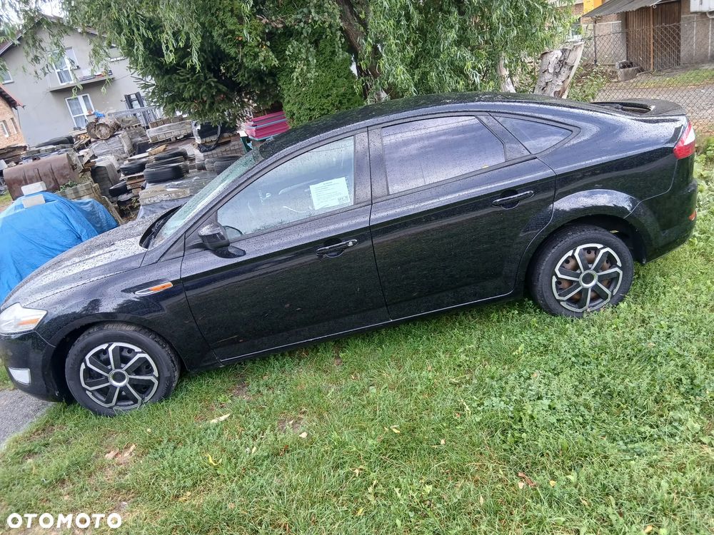 Ford Mondeo 2.0 Ambiente - 1