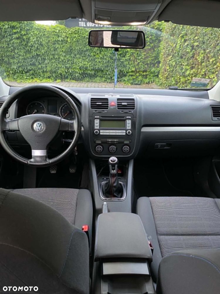 Volkswagen Golf 1.9 TDI Individual - 13