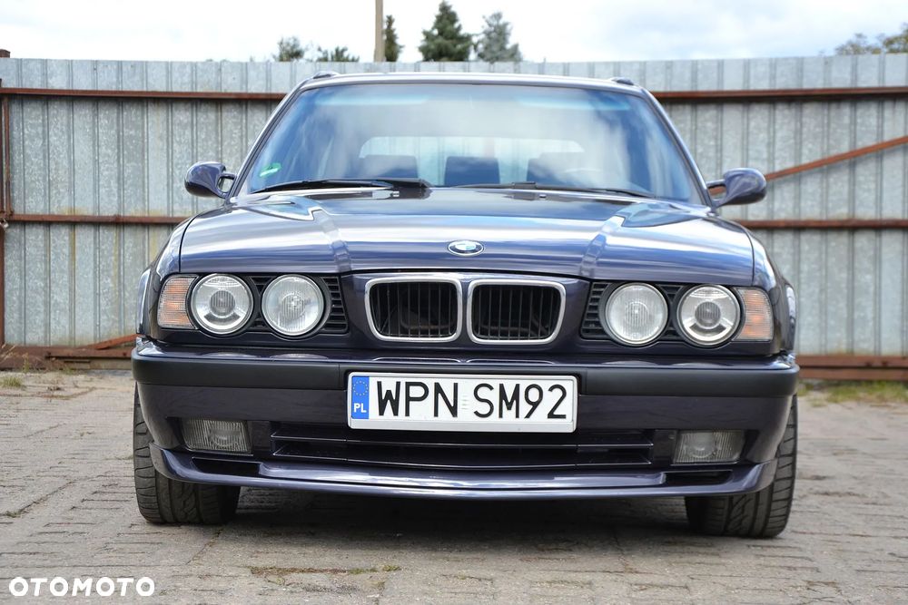 BMW Seria 5 540i - 22