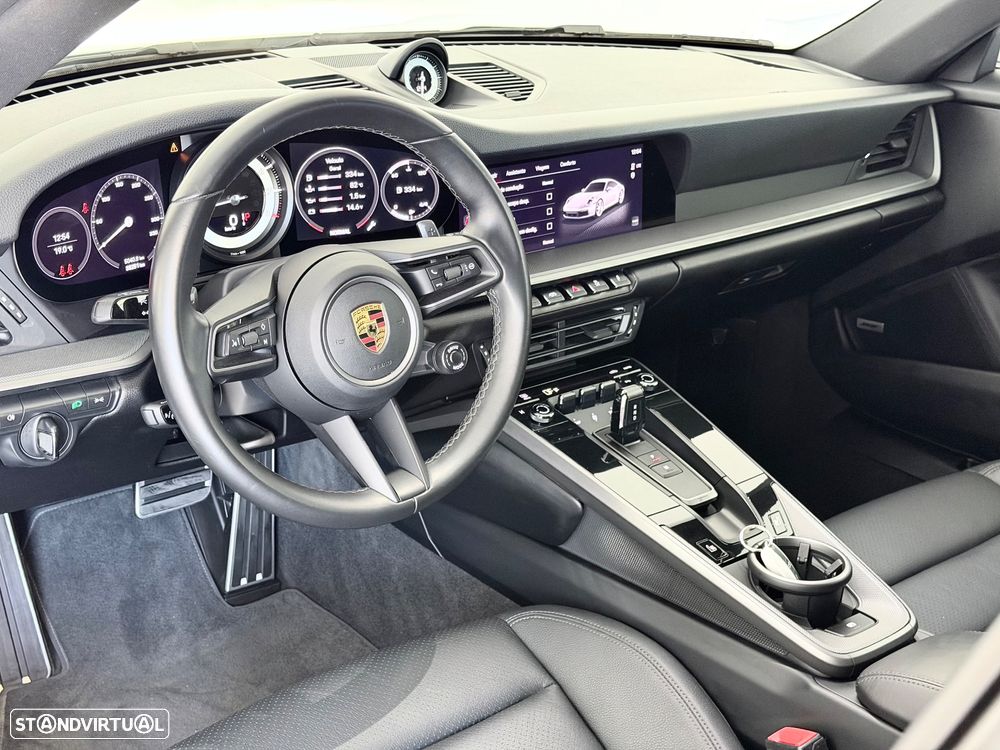 Porsche 911 (992) Carrera PDK - 18