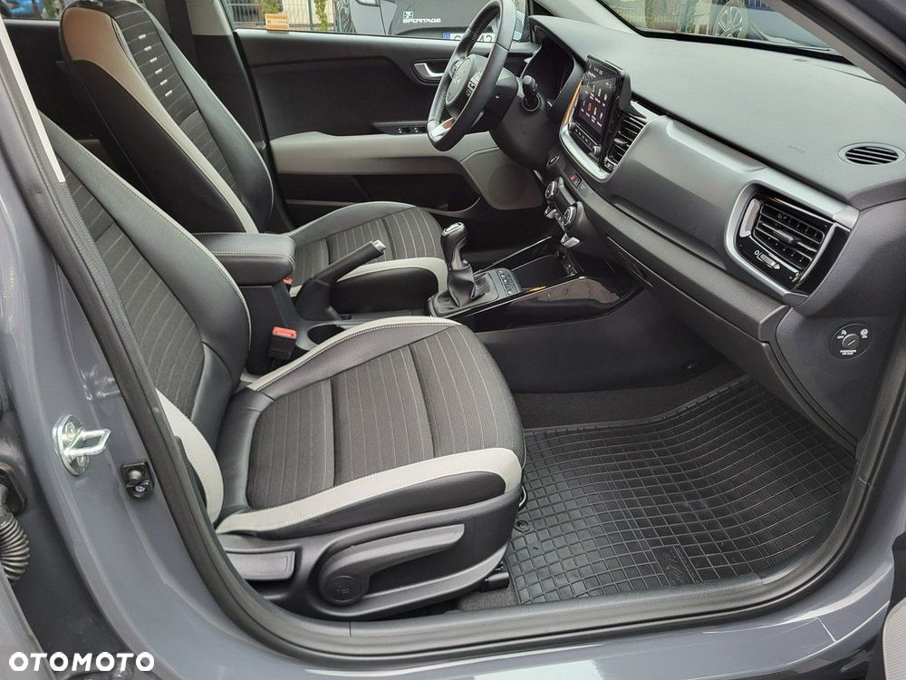 Kia Stonic 1.0 T-GDI L Business Line - 20