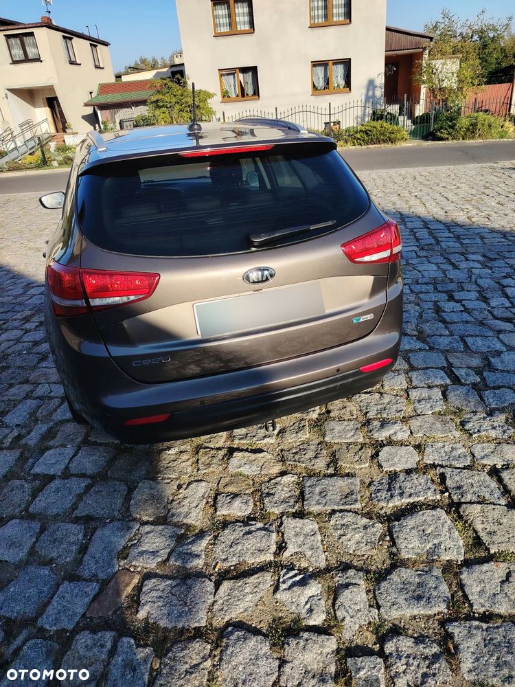 Kia Ceed - 6
