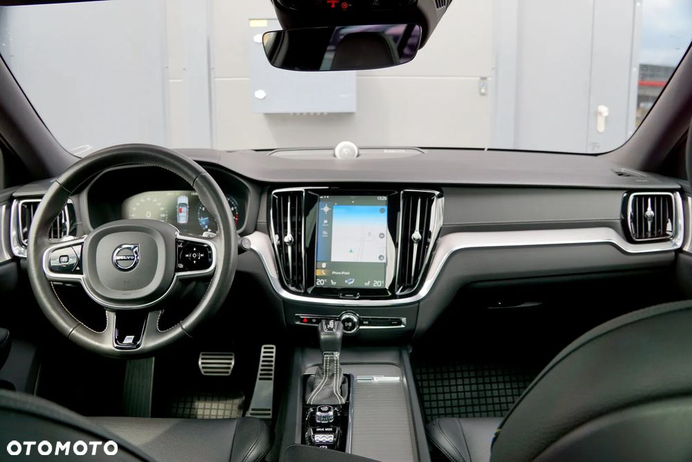 Volvo V60 T6 AWD R-Design - 26