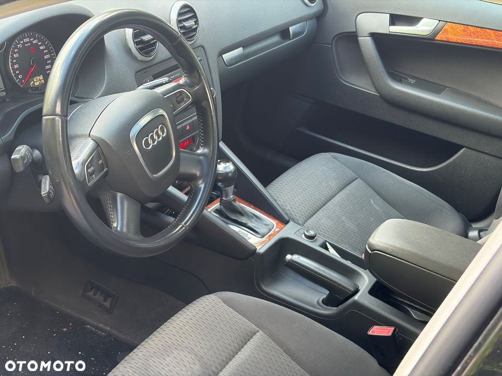 Audi A3 Sportback 1.2 TFSI S tronic Attraction - 7