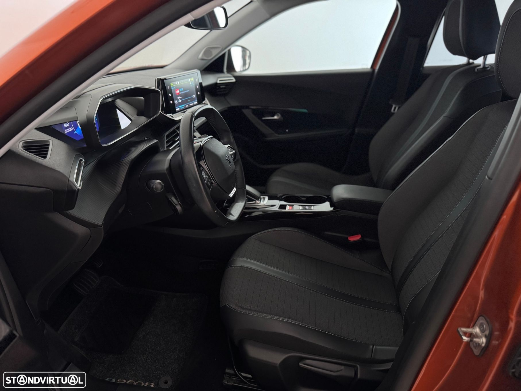 Peugeot 2008 - 12