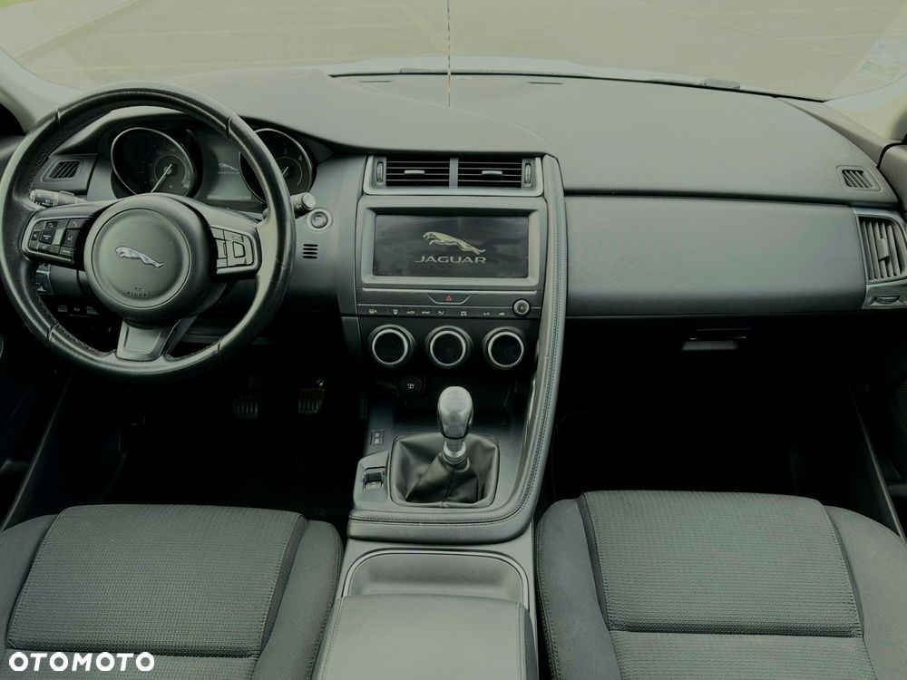 Jaguar E-Pace D150 R-Dynamic - 24