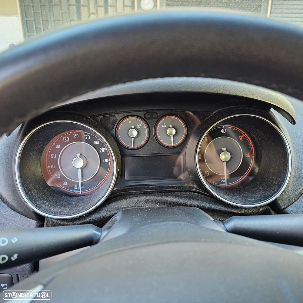 Fiat Grande Punto - 16
