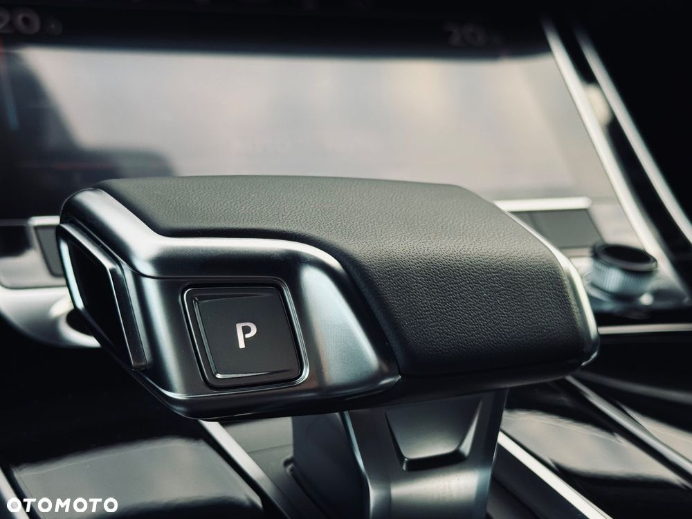 Audi Q8 55 TFSI mHEV Quattro Tiptronic - 18