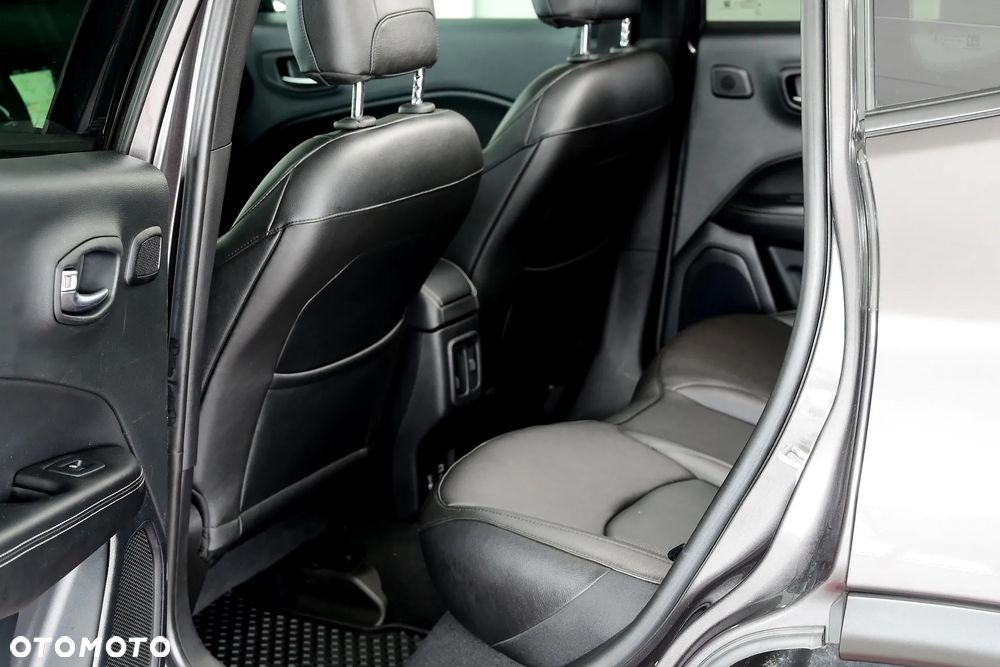 Jeep Compass 1.3 TMair Night Eagle FWD S&S DDCT - 8